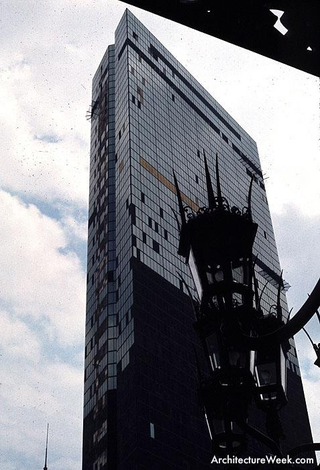 Illustration for article titled How to Build a Glass Tower that Doesn't Fall Down